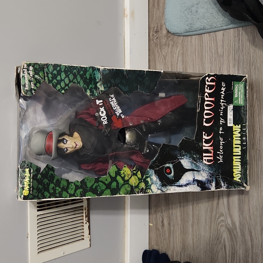New in box! ALICE COOPER Art Asylum Ultimate Series 18" Figure 2002 NIB 🔥Extrem